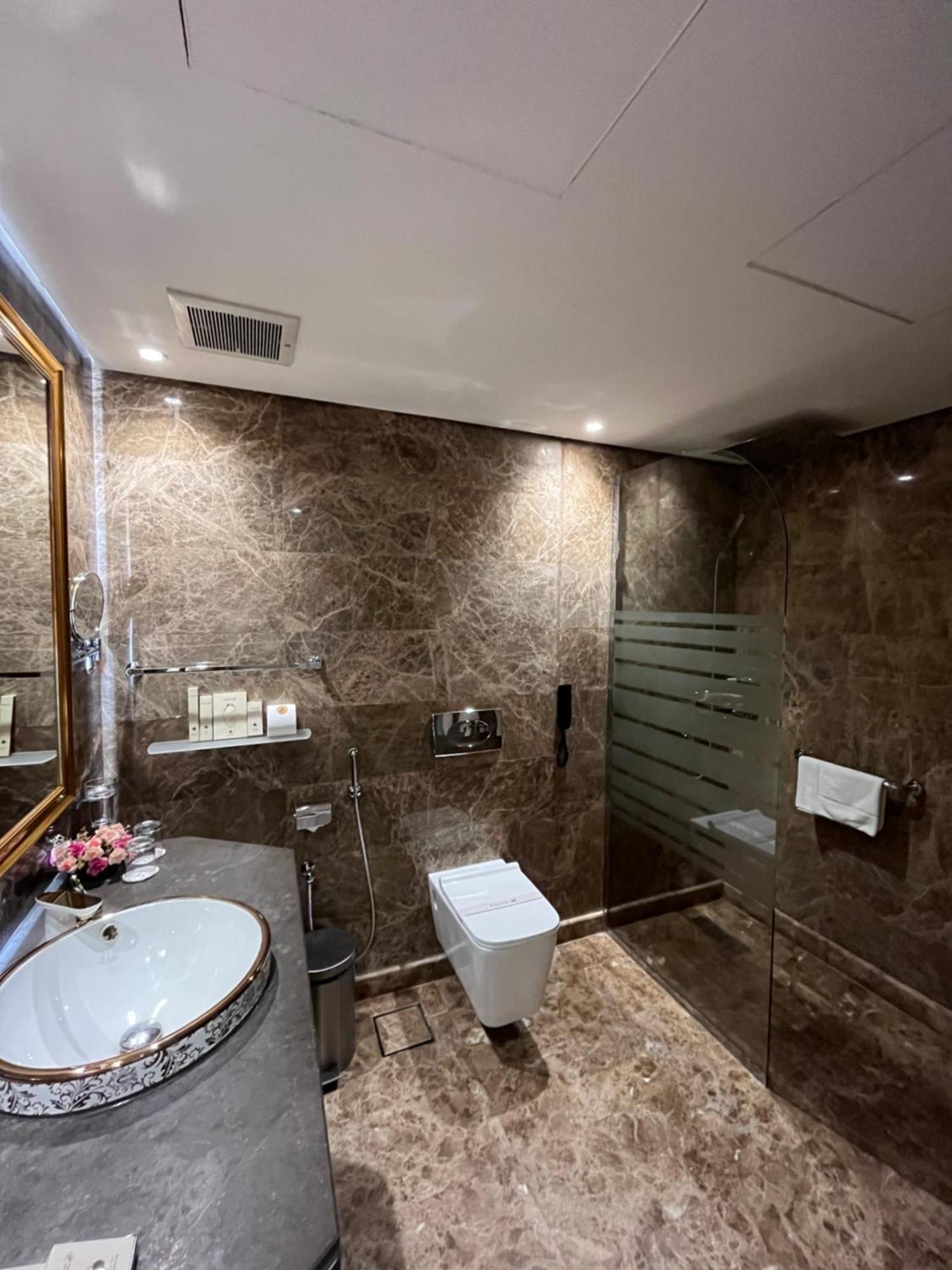 Al Rahden Hotel Rijad Zewnętrze zdjęcie